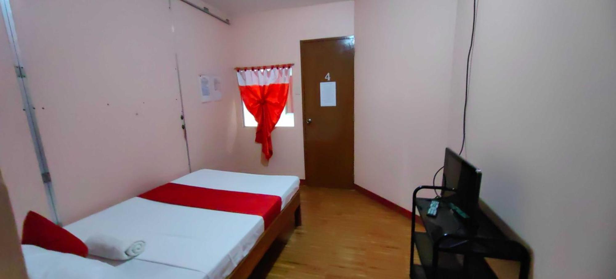 Oyo 1038 William Hearts Pension Puerto Princesa Екстериор снимка