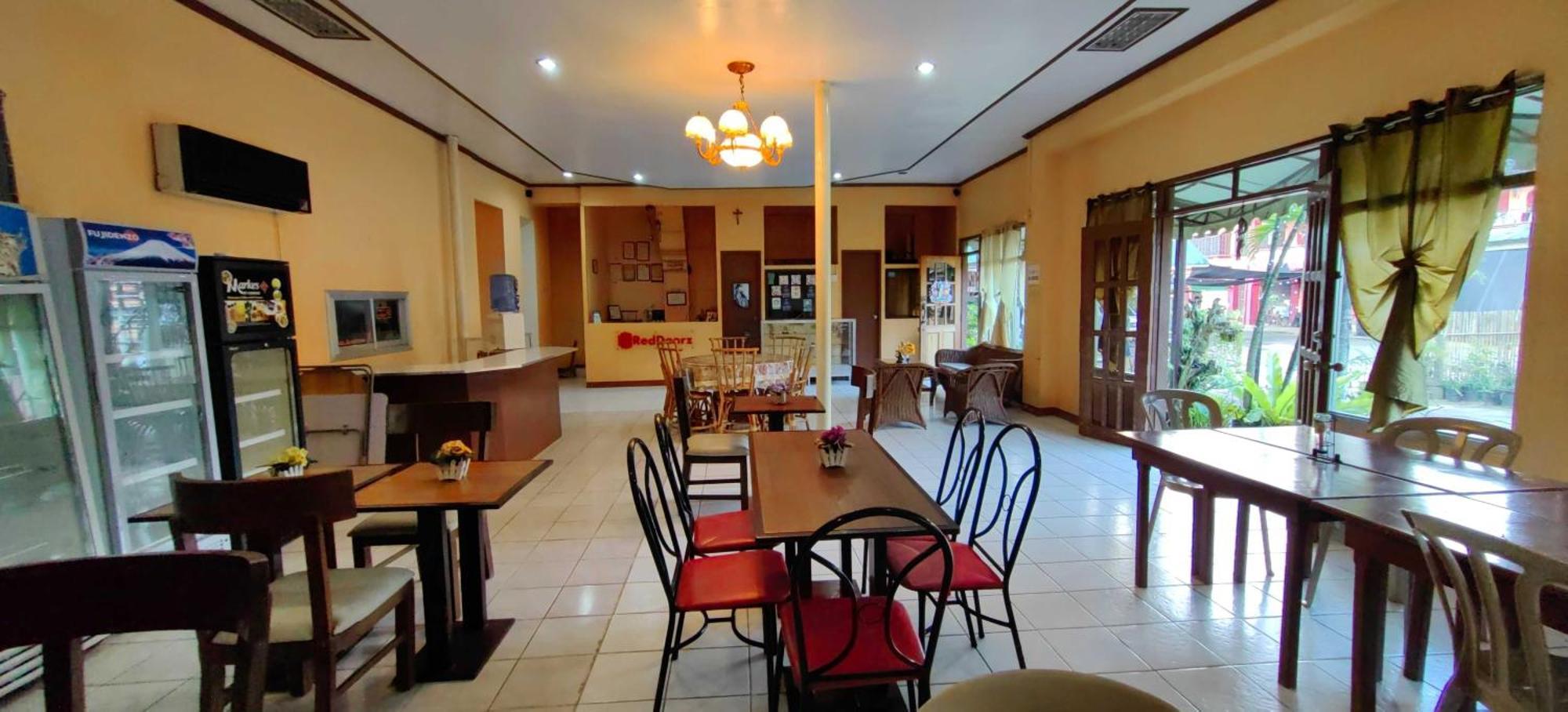 Oyo 1038 William Hearts Pension Puerto Princesa Екстериор снимка